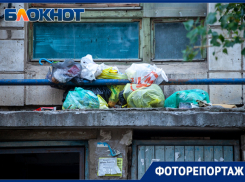 Треш-арт: улицы и дворики Волжского «украшает» мусор