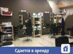 Сдается в аренду место в салоне красоты в Волжском