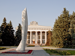 Праздничный концерт в Волжском пронесётся на «Крыльях подвига»