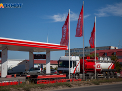В Волжском подешевел бензин