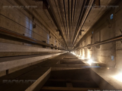 Молодому монтажнику лифтом отсекло ногу 