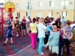 Неравнодушных волжан просят поддержать живущих более 2,5 месяцев без горячей воды жильцов