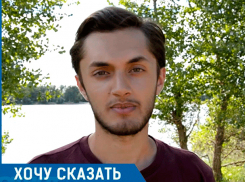 Открываешь окно в надежде на прохладу, а оттуда приходит зловещие зловония, - обеспокоенный волжанин Насиб