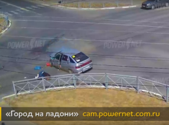 Волжский правоохранители раскрыли подробности аварии с вывалившейся из машины женщиной