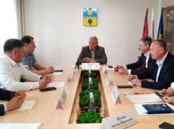 Игорь Воронин обсудил вопросы экономического сотрудничества Волжского и Улан-Удэ