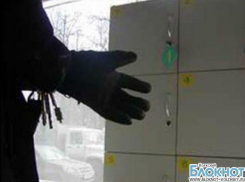 В Волжском ограбили ячейку камеры хранения в магазине