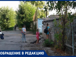 «Разрушенный сарай постоянно привлекает внимание детей», - волжанка