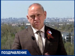 Мэр города Игорь Воронин поздравляет волжан с Днем Великой победы
