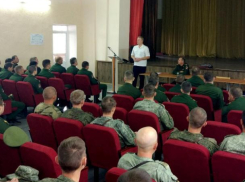Военным Волжского рассказали про аварии на дорогах