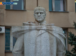 26 лет назад в Волжском состоялось открытие памятника великому маршалу Победы