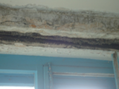 Волжанам пришлось обращаться в Госжилнадзор, чтобы устранить потоп в подъезде