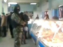 Полицейские на Центральном рынке Волгограда ищут таинственные ключи