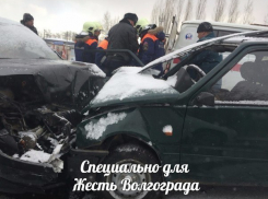 На трассе в Средней Ахтубе столкнулись «Ока» и «Шкода»: есть пострадавшие