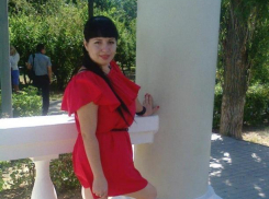 Прекрасную девушку Оксану Зотину поздравила семья Кондрашовых