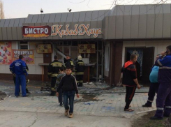 В Волжском загорелся «Кебаб-Хаус»