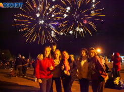 Волжанам рассказали об истории появления фейерверков