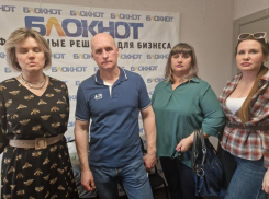 Родители МОУ СШ №35 встали на защиту администрации школы после публикации об избиении одной из школьниц группой подростков