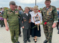 Ирина Гусева не приостановила работу на праздники: депутат встретилась с жителями Волжского