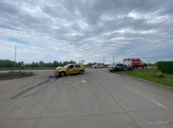 6 человек пострадали в аварии по вине таксистки под Волжским