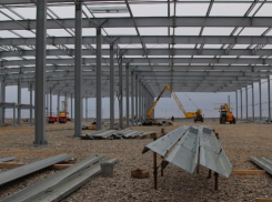 Строительство самого крупного завода в России идет под надзором мэра Волжского