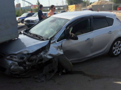 В тройном ДТП на юге Волгограда пострадала новорожденная девочка