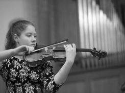 В Волгограде 18-летняя скрипачка скончалась от коронавируса