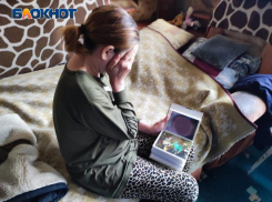 «Моего сына изнасиловали»: видео из квартиры, где жил 8-летний «Маугли» в Волжском