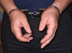 «Затащили на стройку и надругались»: в Волгограде раскрыли изнасилование несовершеннолетней 27-летней давности