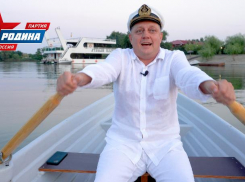 «Взмутить эту воду – умрёт почти все!»: Олег Пахолков предложил как очистить российские реки, ставшие помойками