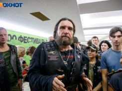 Зал аплодировал стоя на премьере фильма «Русский реактор»: ночные волки во главе с Хирургом побывали в Волжском