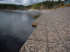 Суд обязал облкомприроды сделать берегоукрепление на Ахтубе в поселке Металлург безопасным