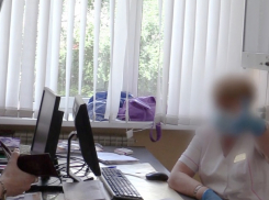 За поддельный сертификат о вакцинации от COVID-19 задержали медсестру в Волгограде