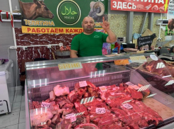 ТЦ «Якорь» поздравляет волжан с Днем металлурга и приглашает за покупками