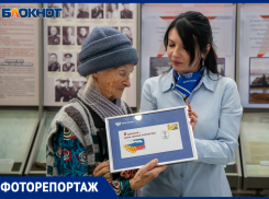 В Волжском провели спецгашение марки в честь Героя России Дениса Сорокина: фоторепортаж