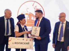 Волжанка получила звание «Самый опытный участник» в конкурсе водителей трамваев 