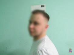 В Волжском арестовали водителя за повреждение шести машин: видео