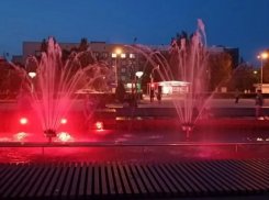 В Волжском открыли реставрированное общественное пространство