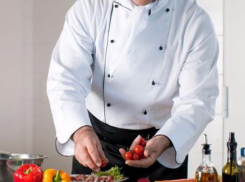 Воришка, укравший у повара мобильник, задержан в Волжском