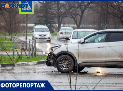 Волжский в плену стихии: дожди и штормовой ветер окутали город