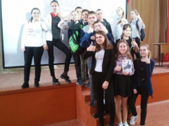 Волжских школьников уговаривали отказаться от алкоголя, сигарет и наркотиков