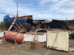 Дело о взрыве на барже в Волжском вернули в прокуратуру