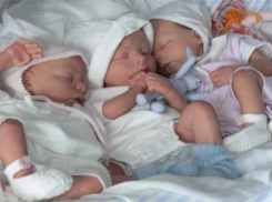 В Волжском перинатальном центре на свет появились тройняшки