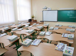 Из лицея №7 в Волгограде эвакуировали учеников из-за подозрительного авто