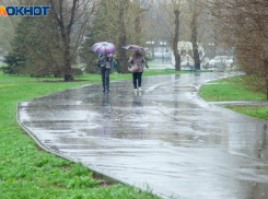 Штормовой ветер и гроза надвигаются на Волжский