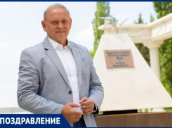 Глава Волжского Игорь Воронин поздравил жителей с началом учебного года