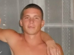 Волжан призывают помочь найти молодого человека