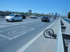 На «танцующем мосту» 79-летний велосипедист угодил под колеса «Дэу-Матиз»