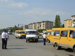 В Волжском выявили двадцать пять недобросовестных маршрутчиков