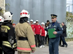 В Волжском прошли соревнования юных пожарных