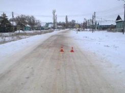 Под Волгоградом арестовали 19-летнего селянина, который насмерть сбил пожилого мужчину и скрылся